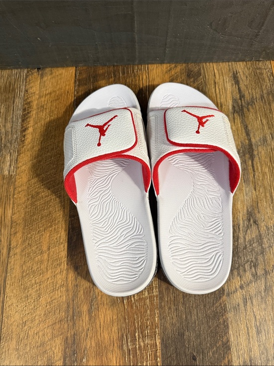 Jordan Hydro 5 Retro Slides White Fire Red Men’s US 9 Sandals 854556-103 main image 6